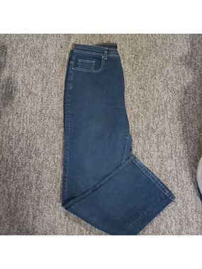 George highrise straight leg jeans size 12 $5 if buying 2 or more items
